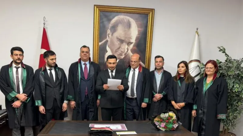 Staj Dönemini Tamamlayan Genç Avukatlar Cübbe Giydi