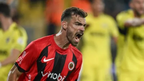 Süper Lig’de yıldız futbolcunun çapraz bağları koptu! Sezonu kapattı