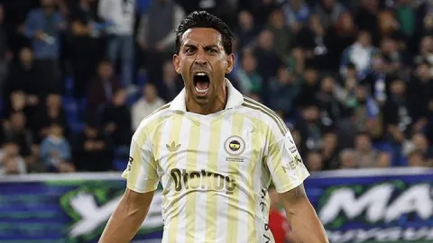 Süper Lig'in en iyisi İrfan Can Kahveci oldu