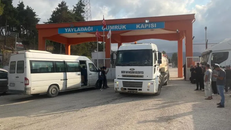 SURİYE’DEKİ YANGINDA HATAY BÜYÜKŞEHİR BELEDİYE DESTEĞİ 