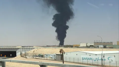 Suudi Arabistan, Kral Fahd Havalimanı'na yeni saldırı düzenlendiğini duyurdu