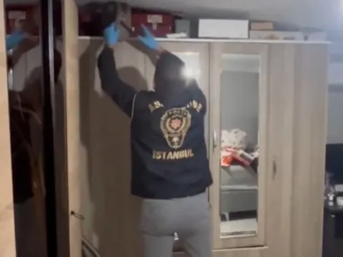"Ekspere gerek yok" dediler, pert aracı sağlam diye sattılar: 16 gözaltı - fotoğraf 3