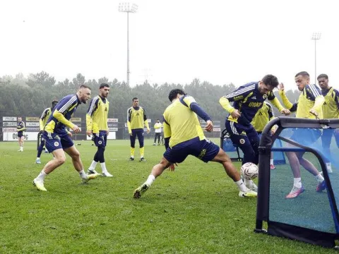 Dirk Kuyt'ın Fenerbahçe'de ilk sınavı! - fotoğraf 3