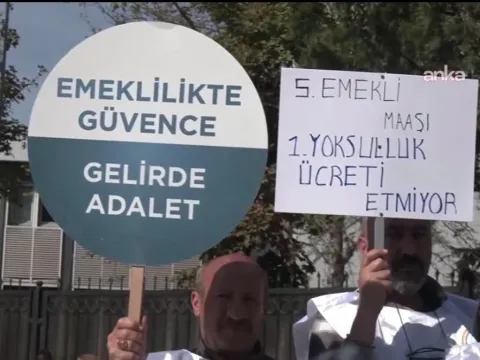 Emekliler kefen fırlattı - fotoğraf 2