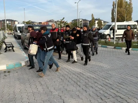 15 milyarlık hesap hacmi! Yasa dışı bahis şüphelileri adliyede - fotoğraf 3