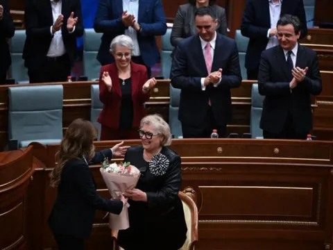Kosova'da liderlik krizi şartlı kabulle sona erdi - fotoğraf 1