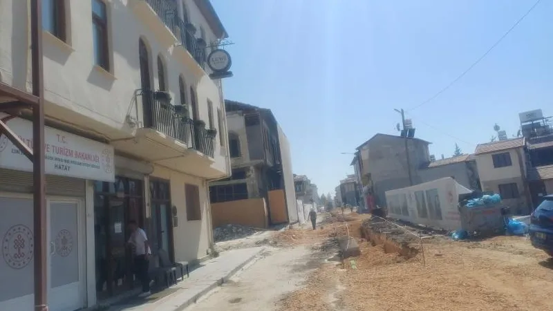 Tarihi Kurtuluş Caddesinin Umutlu Esnafı Çaresiz!.
