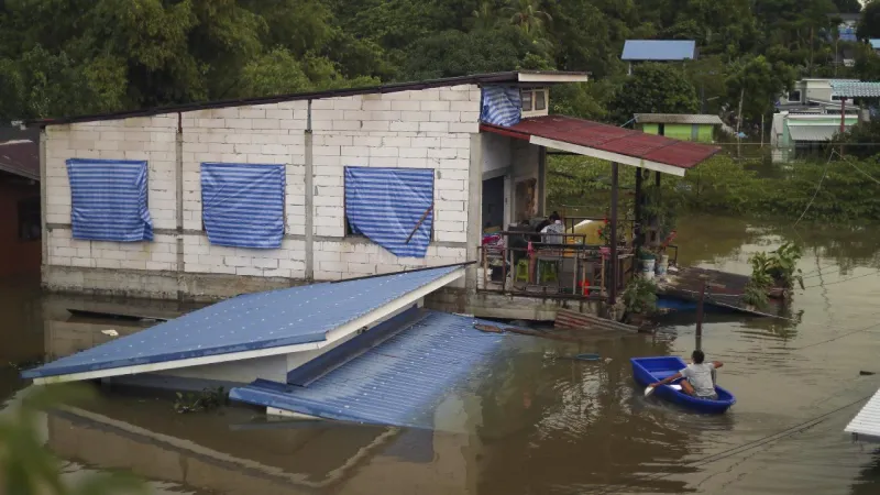 Tayland'da şiddetli yağışların yol açtığı seller 3,5 milyondan fazla kişiyi etkiledi