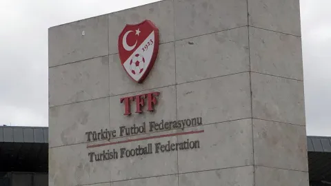 TFF'de 5 istifa