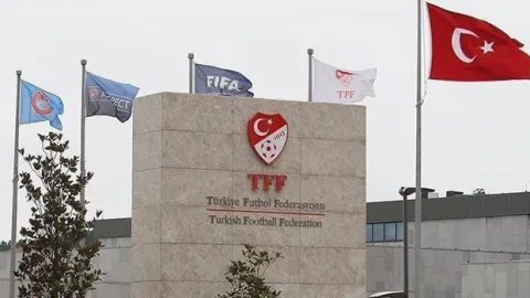 TFF'den maçlar öncesi saygı duruşu kararı