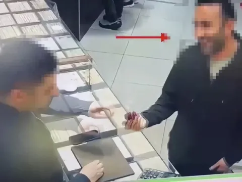 Şehit annesini hedef aldılar! 435 bin lirasını dolandıran 5 şüpheli suçüstü yakalandı - fotoğraf 3