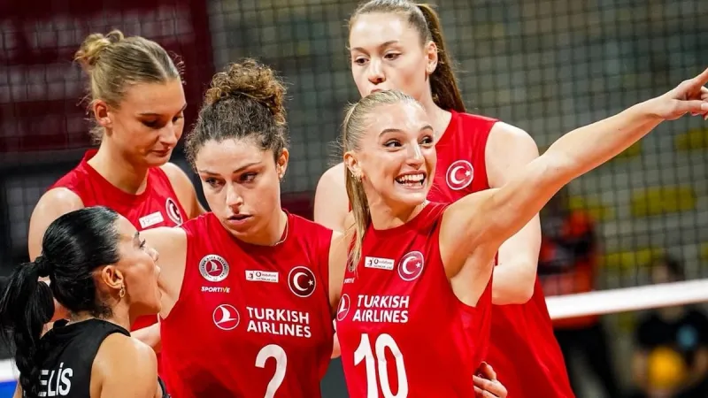 THY 2-0'dan geri döndü: Galatasaray Daikin'i yendi