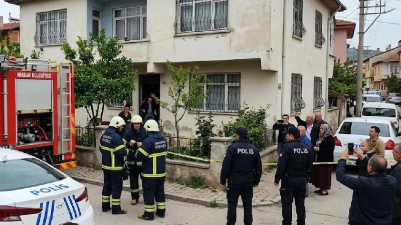 Tokat’ta bir evi bastılar: 16 davetsiz misafir için ekipler çağrıldı