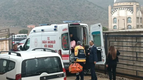 Törende fenalaşan öğrenci hastaneye kaldırıldı