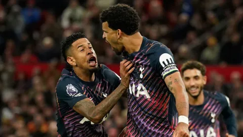 Tottenham galibiyetle tanıştı!