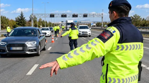 Trafikte yeni dönem başlıyor: Radarın önünde yavaşlamak artık yetmeyecek