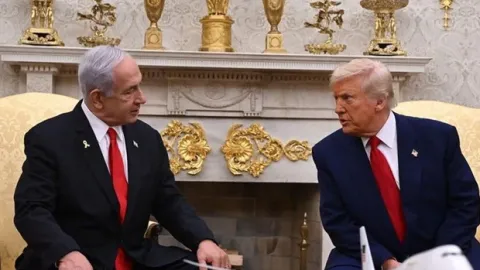Trump, Netanyahu'ya seçim desteğini yineledi