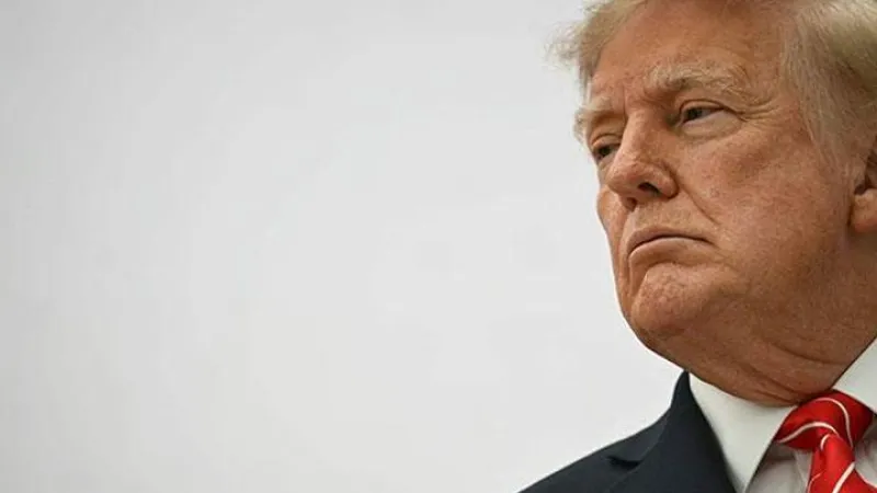 Trump "süper zeka" demeyeni düşman ilan etti