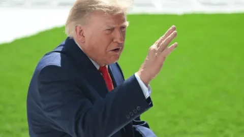Trump 'yapay zeka' terimini kullananları düşman ilan etti
