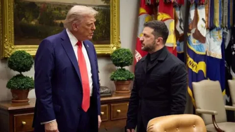 Trump: Zelenskiy ve Putin’in anlaşma imzalamak için aynı odada bulunmaları gerekmiyor