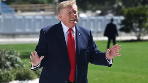 Trump'tan İran ve petrol fiyatları açıklaması