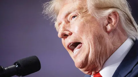 Trump’tan Kiev’e soğuk duş