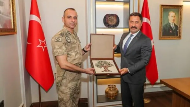Tuğgeneral Karakulak'tan Vali Masatlı'ya Veda Ziyareti