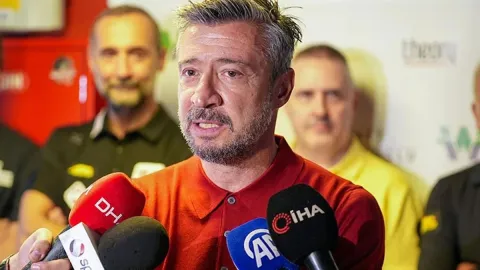 Tümer Metin Galatasaray'ın yıldızına ateş püskürdü: 'Gırtlağına yapışırım'