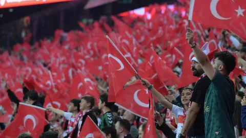Türk futbolunda yeni kural! Artık o futbolcular yabancı sayılmayacak