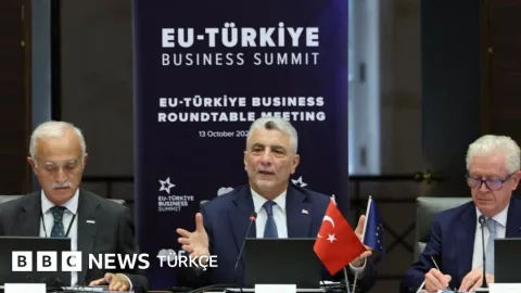 Türkiye-AB: Gümrük birliğinin güncellenmesi ve sanayi müzakerelerinde son durum ne?