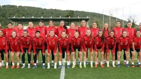 TÜRKİYE SLOVENYA MAÇI HANGİ KANALDA? Türkiye Slovenya Maçı Saat Kaçta, Nereden İzlenir? Şifreli Mi Şifresiz Mi?
