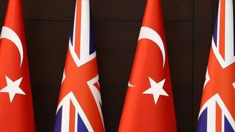 Türkiye ve Birleşik Krallık'tan ortak "düzensiz göç" açıklaması