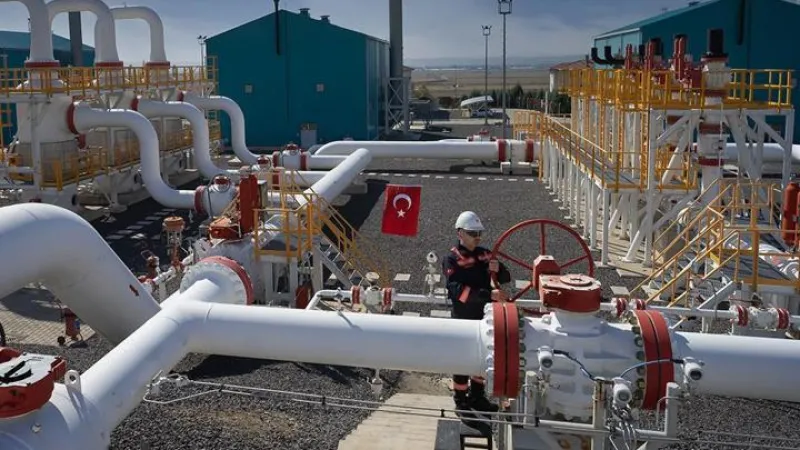 Türkiye’nin doğal gaz ağı 257 bin kilometreyi aştı! Bakan Bayraktar yeni hedefi açıkladı