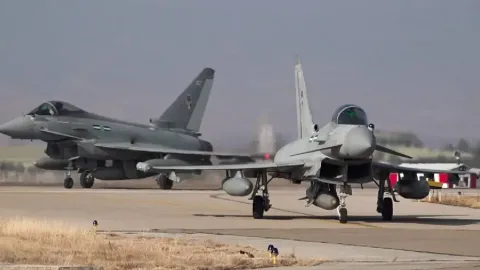 Türkiye'ye Eurofighter teklifi. Bir ülke kendisi için üretilen uçakları vermeyi teklif etti