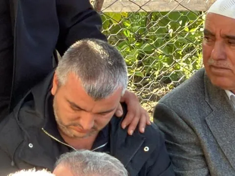 Bıçaklı saldırıda hayatını kaybetmişti: 10 yaşındaki Eslem'e son görev... - fotoğraf 2