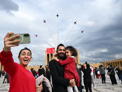 Cumhuriyet Bayramı kutlu olsun - fotoğraf 1