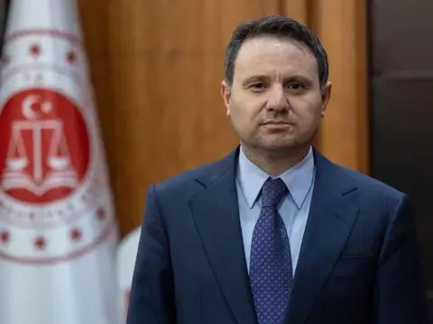 Fon soruşturması: Eski başbakan danışmanı Ertan Aydın dahil 5 kişi gözaltına alındı - fotoğraf 1