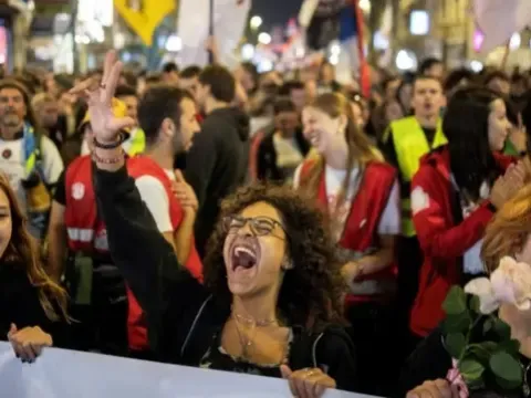 Sırbistan'da genel seçimler: Öğrenci hareketi iktidarı değiştirebilir mi? - fotoğraf 1