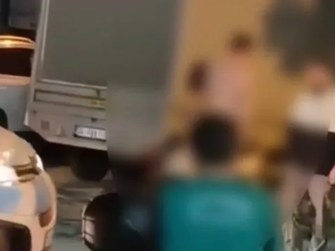 İstanbul’da şok eden olay: Çıplak halde markete girip müşterilere saldırdı - fotoğraf 4