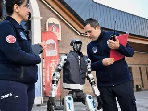 BU DA KAYSERİLİ 'ZABITA' ROBOT! - fotoğraf 5