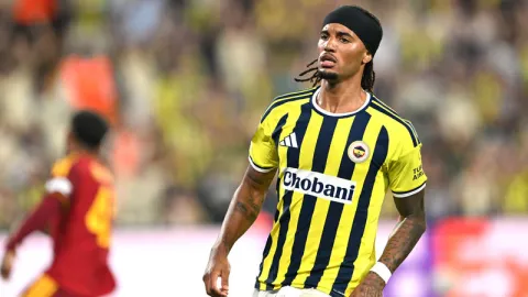 UEFA, Archie Brown'ın golünü örnek gösterdi!