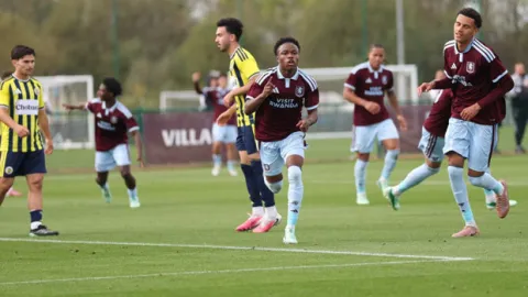 UEFA Gençlik Ligi'nde Fenerbahçe, Aston Villa'ya mağlup