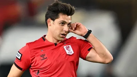UEFA’dan Mehmet Türkmen’e görev
