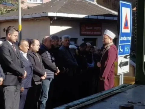 Konserde ölümlerin nedeni belli oldu! Vali Gül: Uyuşturucu kaynaklı ölüm hadisesi - fotoğraf 1
