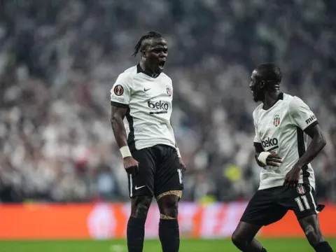 Olaitan Avrupa'da bambaşka! - fotoğraf 3