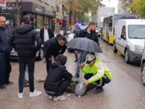 Mardin'de adliye önünde husumet kavgası: Silahlı, taşlı, sopalı çatışma: 6 yaralı - fotoğraf 5