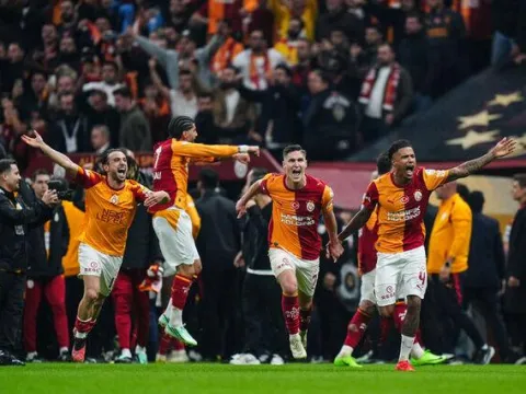 Süper Lig tarihinde zirve el değiştirdi! - fotoğraf 1