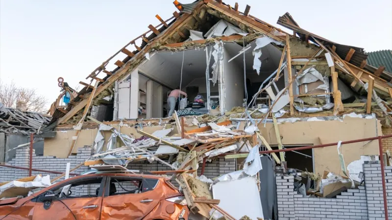 Ukrayna: Rusya'nın Zaporijya kentine düzenlediği saldırıda 8 kişi öldü