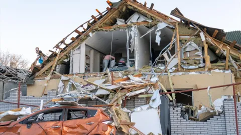 Ukrayna: Rusya'nın Zaporijya kentine düzenlediği saldırıda 8 kişi öldü