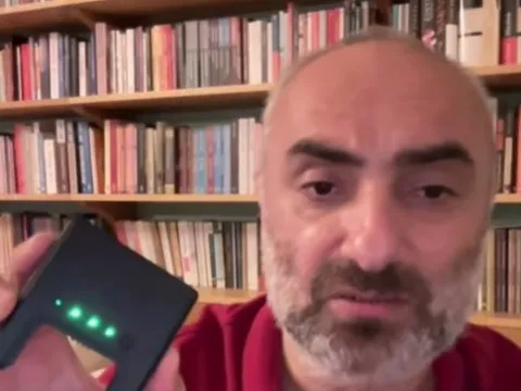 Fonziler Serbest Gazeteciler kelepçeli! İsmail Saymaz elektronik kelepçe ile canlı yayına bağlandı - fotoğraf 3